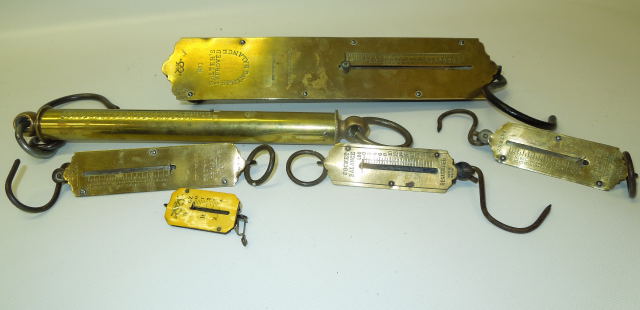 SIX VARIOUS SALTER SPRING BALANCE SCALES TO INCL. 5 BRASS AND MINIATURE LETTER SCALE