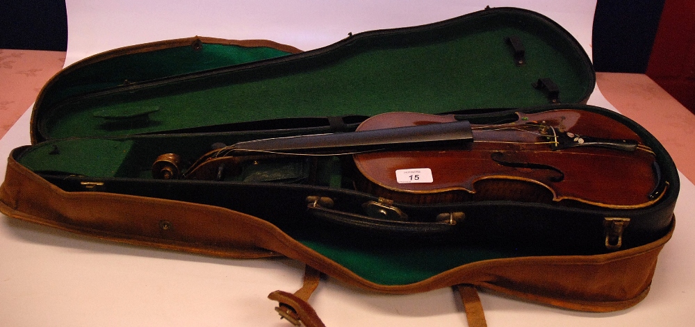 ANTIQUE VIOLIN, TWO PIECE BACK, OVERALL LENGTH 59CM lob INCL. BUTTON 37.4CM (SPLIT TO FRONT) IN HARD