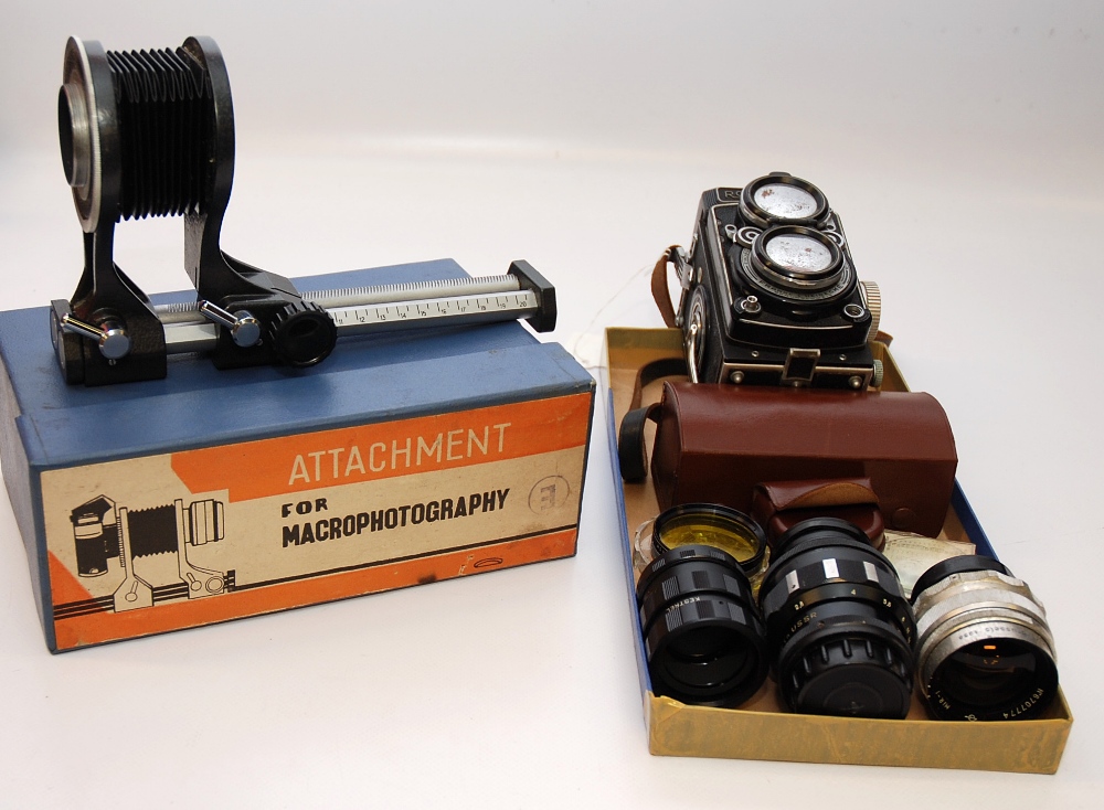 VINTAGE AND ROLLEIFLEX BOX CAMERA 1441472 AND 2 X FRANKE AND HEIDECKE CASED LENS AND FILTER KIT