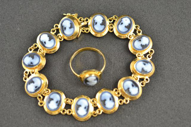 A .750 gold bracelet set with twelve cameos, together with the matching ring, size M - approx