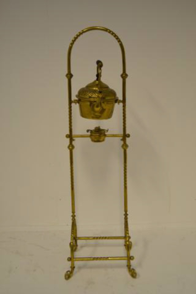 An early 20th century brass tea kettle on spirit burner stand - H97cm