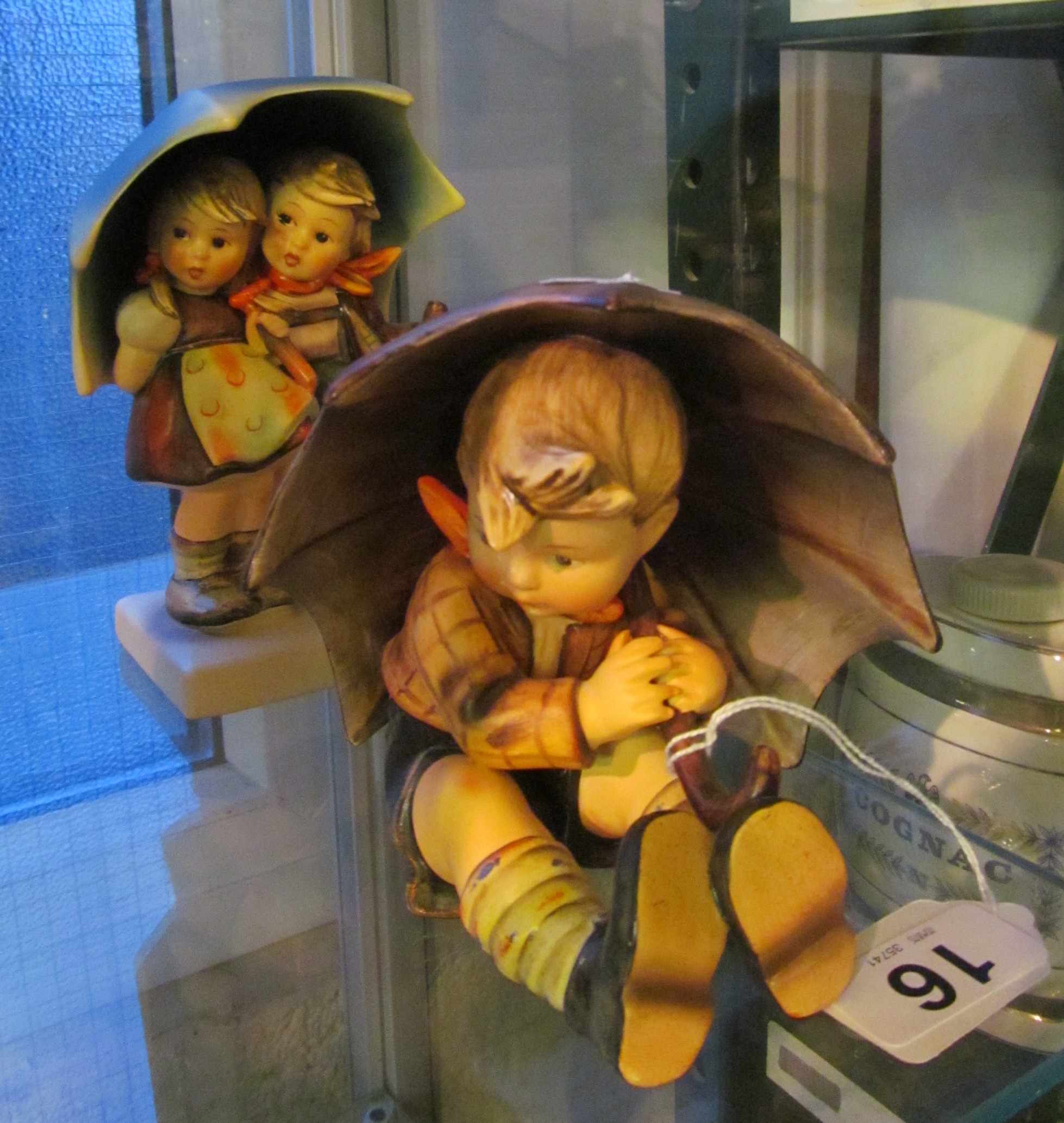 Two Hummel figures