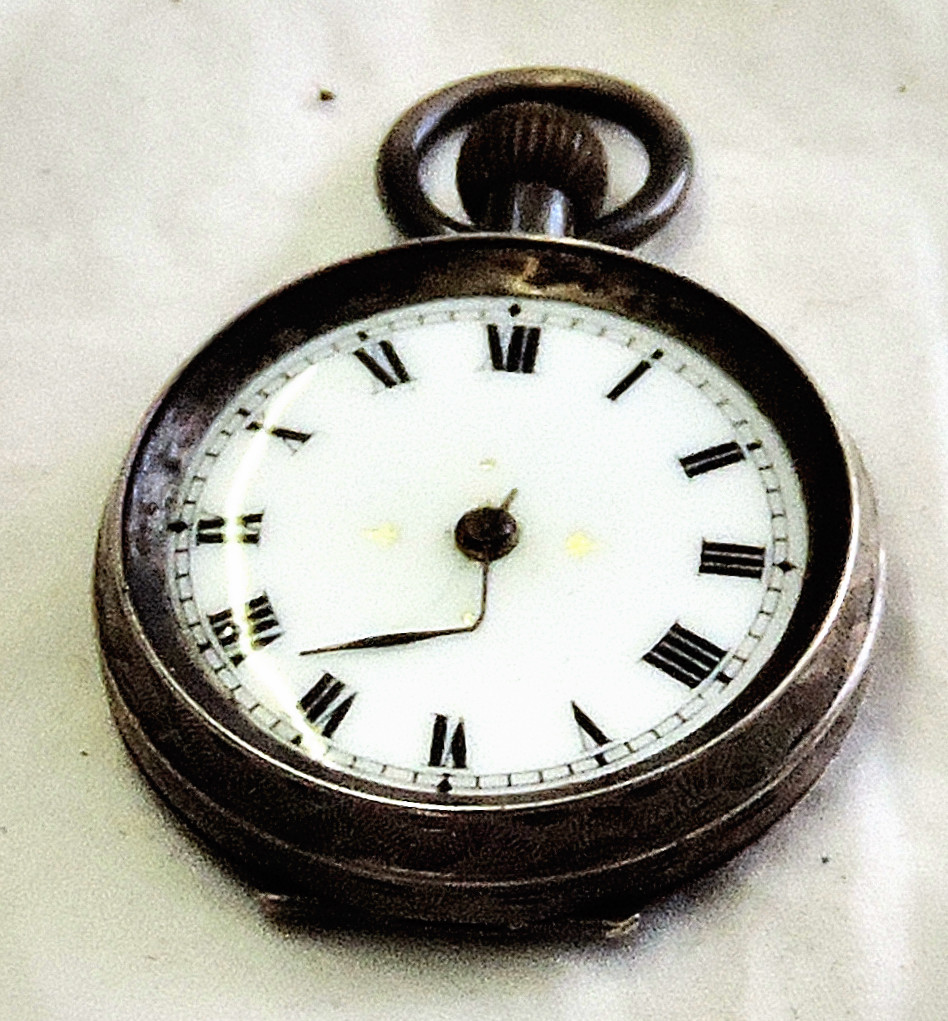 Labies FOB Watch  Silver cased ladies FOB watch hallmarked Birmingham 1913.  No hands, useful for