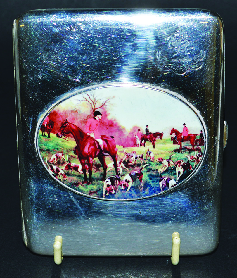 A SILVER CIGARETTE CASE, Birmingham 1914, the lid with an oval hunting scene.