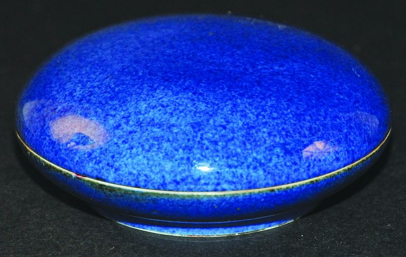 A 19TH CENTURY CHINESE POWDER-BLUE PORCELAIN BOX & COVER, the base with a Qianlong seal mark, 4.