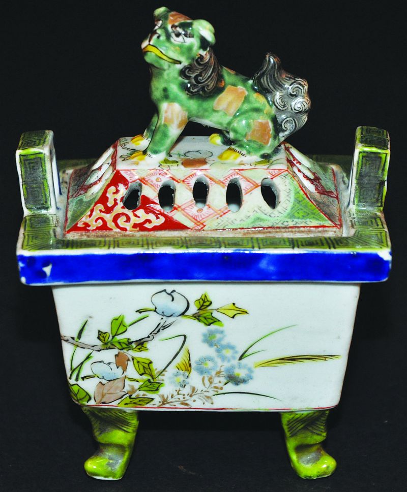A JAPANESE PORCELAIN KORO & COVER, circa 1900, of rectangular section, the sides painted with