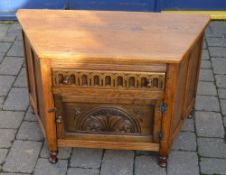 Oak TV cabinet