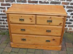 Lt Vict pine chest of drawers