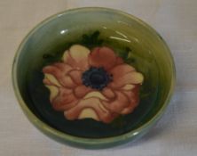 Moorcroft sm dish impressed mark 'Potter to HM the Queen' green signature d 11.5 cm