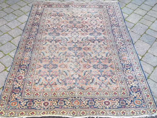 Blue patterned rug 137 cm x 183 cm