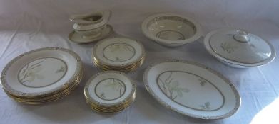 Royal Doulton White Nile pt dinner service approx 24 pieces