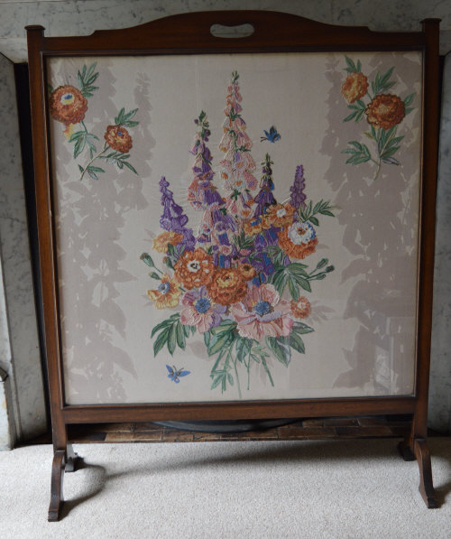 Early 20th Cent embroidered fire screen