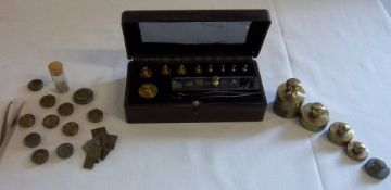 Set of weights by Bairn & Tatlock & box of weights