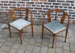 Pr Edw corner chairs