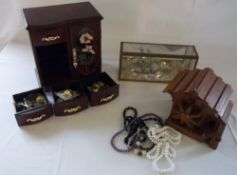 Various costume jewellery & boxes