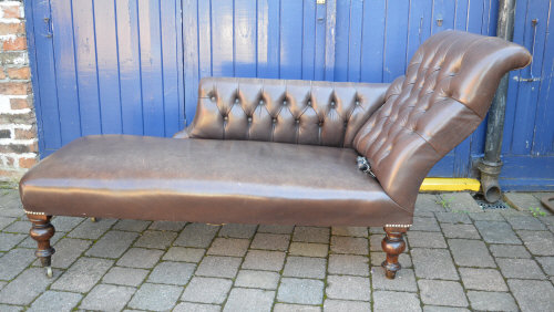 Chaise longue (shipping only)