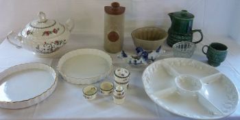 Assortment of ceramics inc Spode, Myott & Royal Worcester