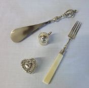 Silver fork, shoe horn with silver handle Birmingham 1899, miniature pepper shaker & sm silver top