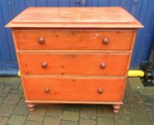 Vict pine chest of drawers