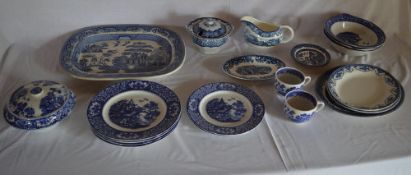 Various blue & white ceramics