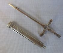 Silver Edinburgh sword brooch & retracting pen and pencil Chester 1902 total weight 0.5oz