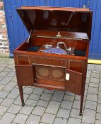 Dulcetto gramophone unit with 4 boxes of records & original manufactures catalogue