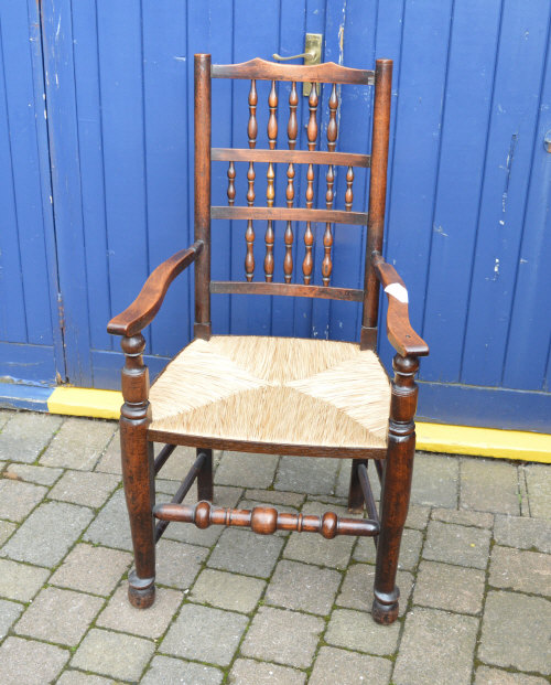 Rush seated spindled back country chair