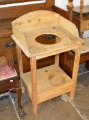 Pine wash stand