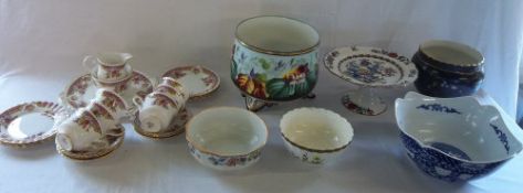 Pt Royal Staffordshire tea set, 3 bowls inc Royal Worcester, 2 plant pots & a cake stand