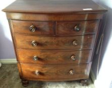 Vict bow fronted chest of drawers