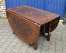 Reproduction 18th cent gate leg table