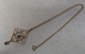 9ct gold amethyst & pearl pendant on chain (chain 16")