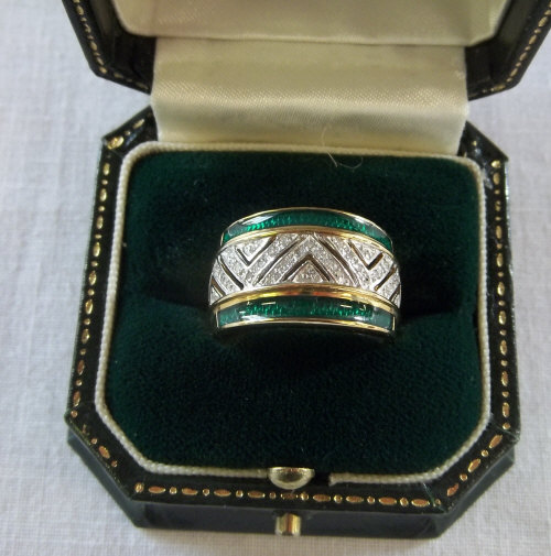 9ct gold diamond and green enamel ring, size O