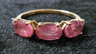 9ct gold 'hot pink' sapphire & diamond ring, size K