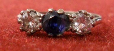 18ct gold diamond & sapphire 3 stone ring, size P