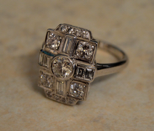 18ct gold Art Deco diamond ring, size P