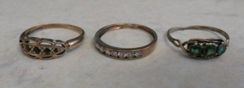 3 9ct gold rings