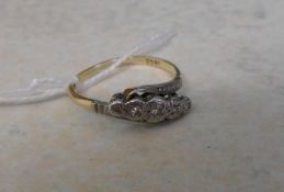 18ct gold diamond ring, ring size P