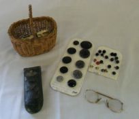 Various buttons (some possibly jet), small figures etc