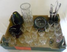 Glassware inc vases, ash trays etc