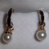 9ct gold sapphire / cultured pearl earrings