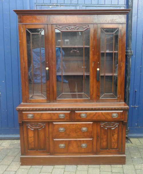 Edw bookcase with drawers & cupboards