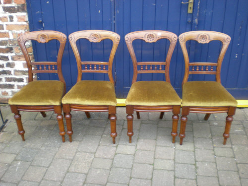 4 late Vict dining chairs with drop seats