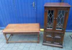 Oak hifi cabinet with leaded glass & an oak coffee table