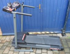 York Pacer 2750 foldable treadmill