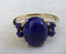 9ct gold Lapis ring - size approx U 1/2