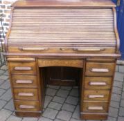 Early 20th Cent American roll top bureau