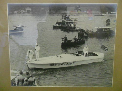 Original framed photograph of Miss England II which achieved the world speed boat record in June