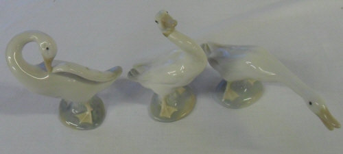 3 Lladro geese figurines