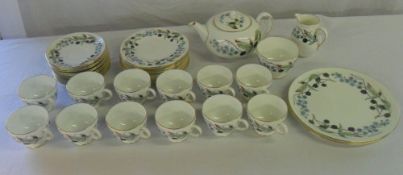 Wedgwood 'Spring Morning' approx 41 pc tea service